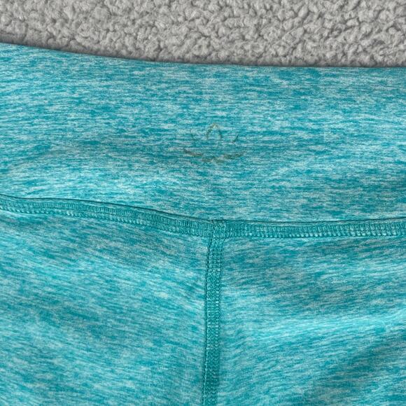 Beyond Yoga Women's Large Green 18.5in Inseam Capri Leggings - Picture 9 of 9